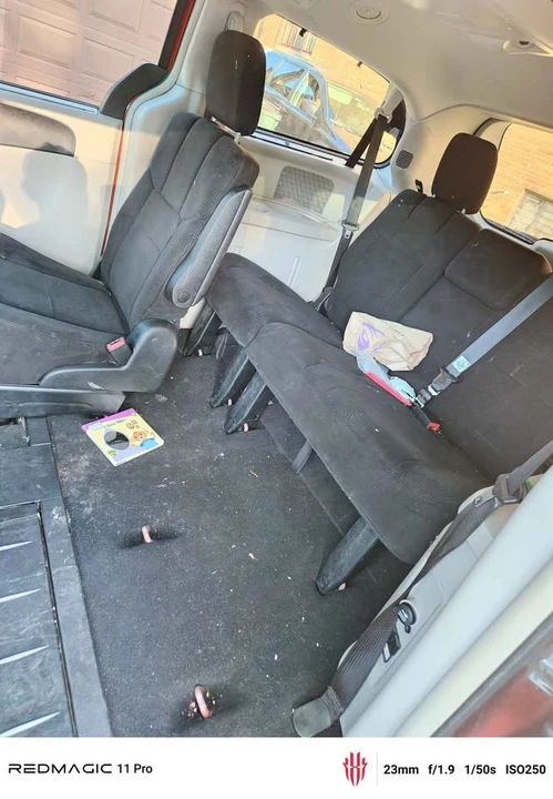 2012 Dodge Caravan - Image 16 of 16