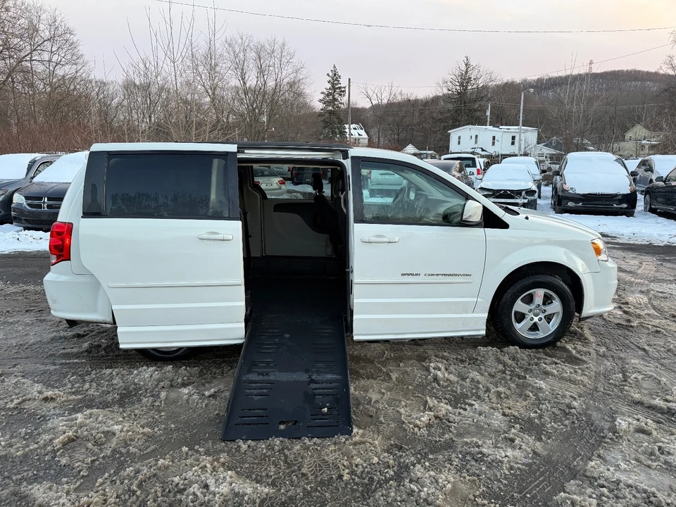 2012 Dodge Caravan - Image 14 of 21