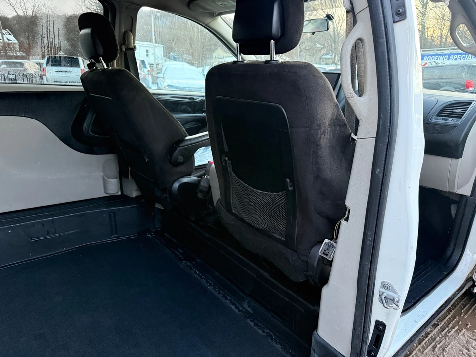 2012 Dodge Caravan - Image 16 of 21