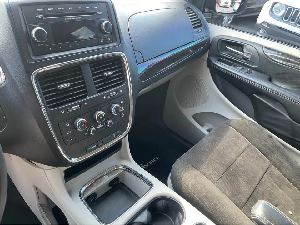 2012 Dodge Caravan - Image 13 of 20