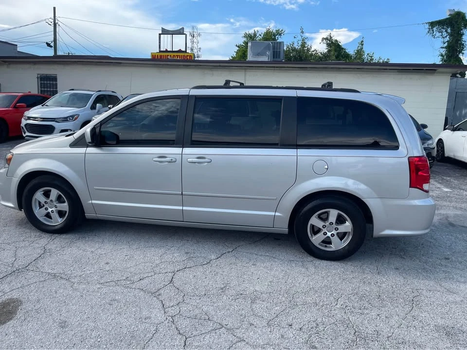 2012 Dodge Caravan - Image 7 of 20