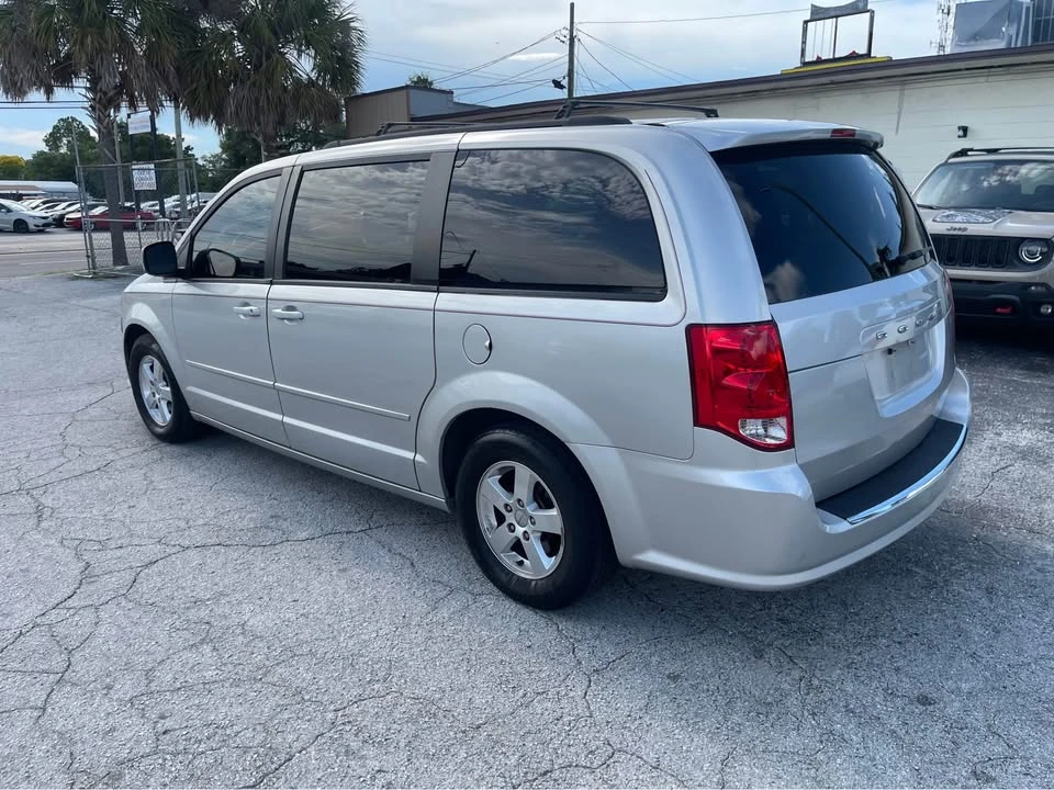 2012 Dodge Caravan - Image 5 of 20
