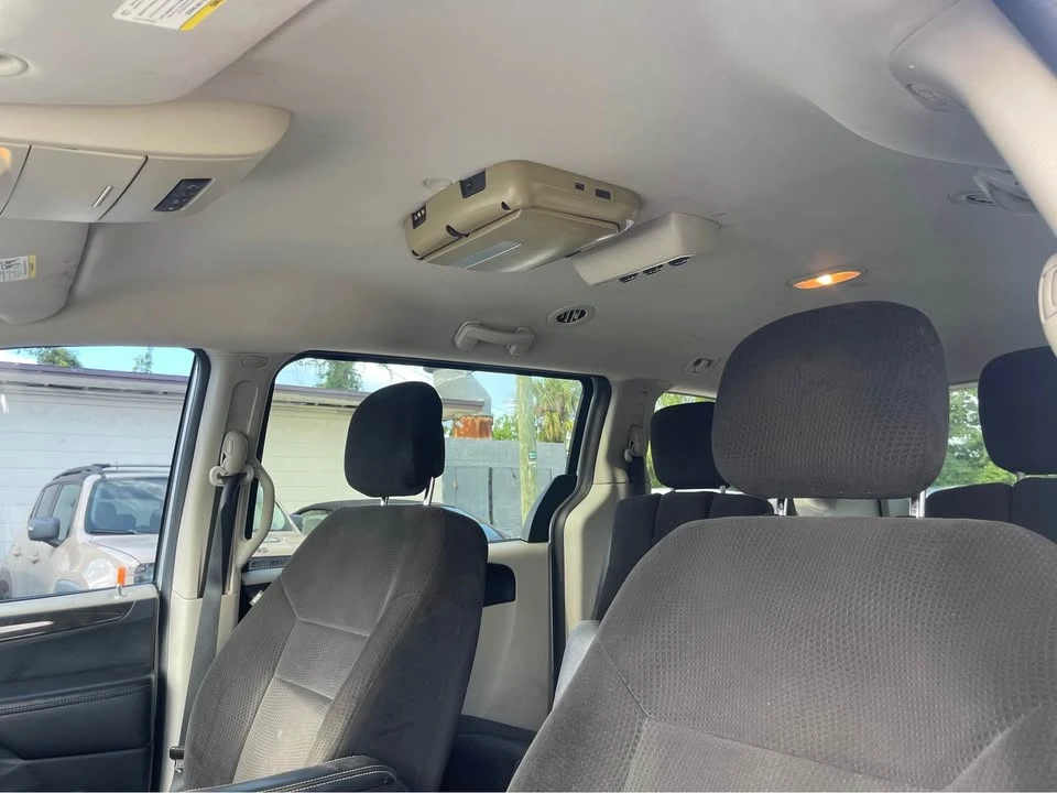 2012 Dodge Caravan - Image 15 of 20