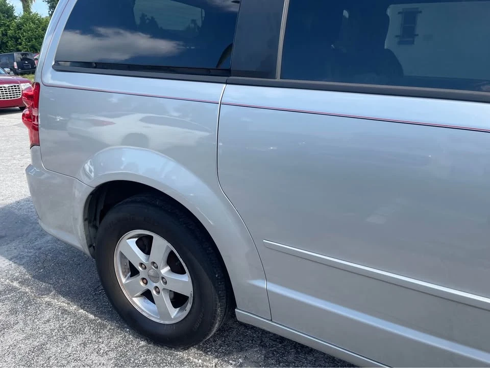 2012 Dodge Caravan - Image 18 of 20
