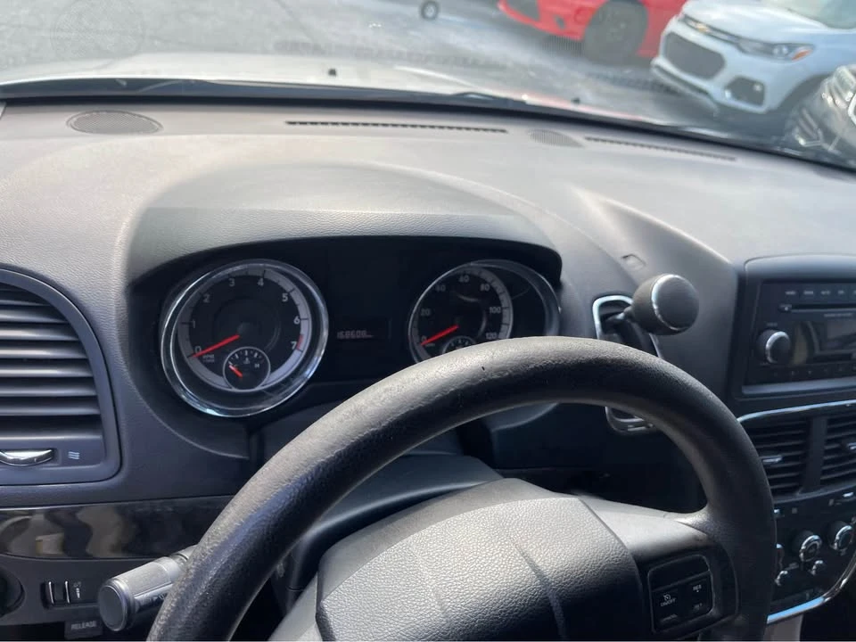 2012 Dodge Caravan - Image 16 of 20