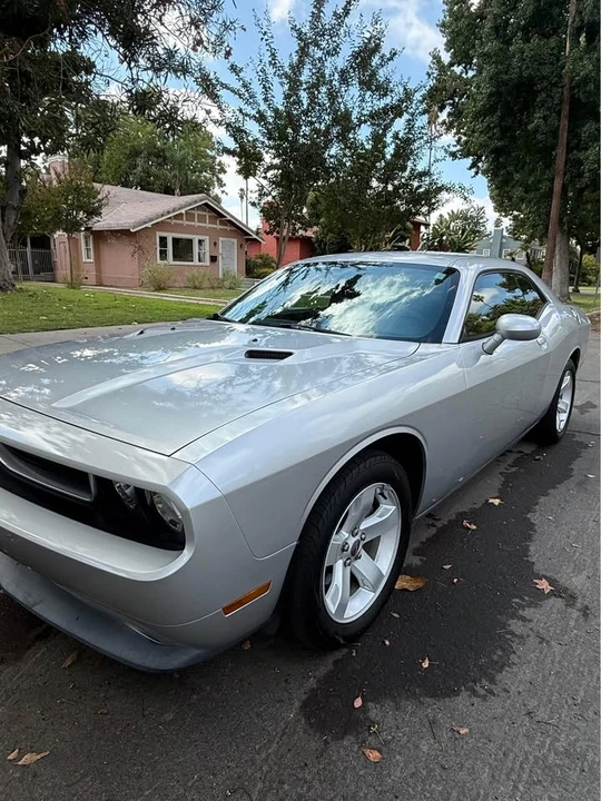 2012 Dodge Challenger 3rd Gen - Image 16 of 19