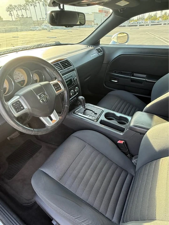 2012 Dodge Challenger 3rd Gen - Image 10 of 19