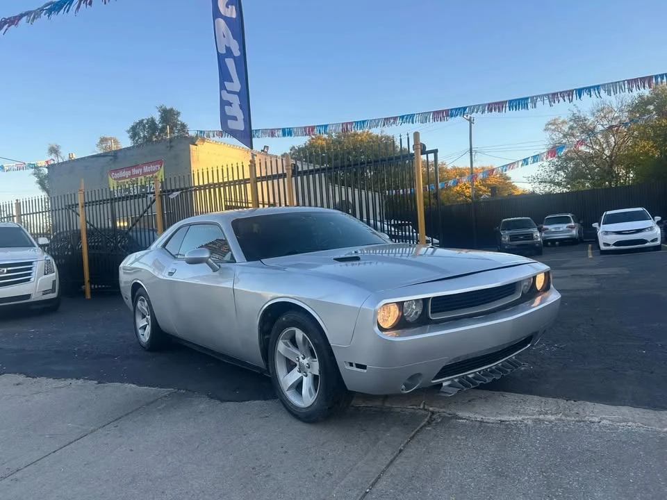 2012 Dodge Challenger 3rd Gen - Image 4 of 16