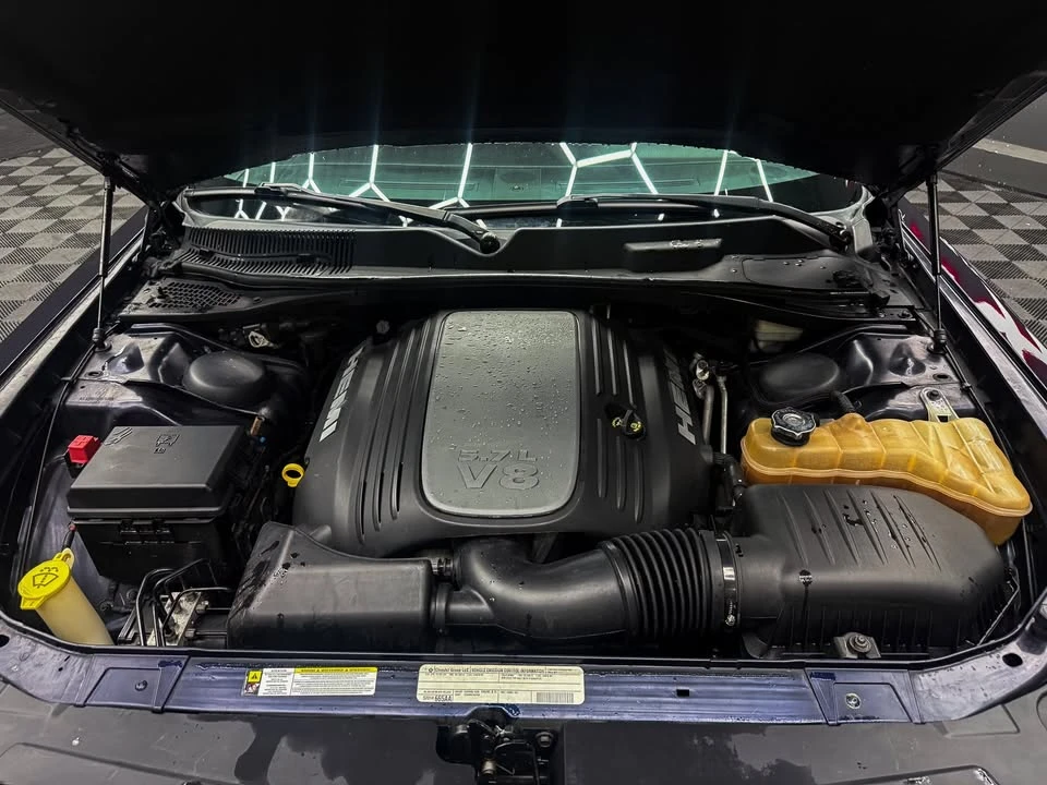 2012 Dodge Challenger 3rd Gen - Image 10 of 20