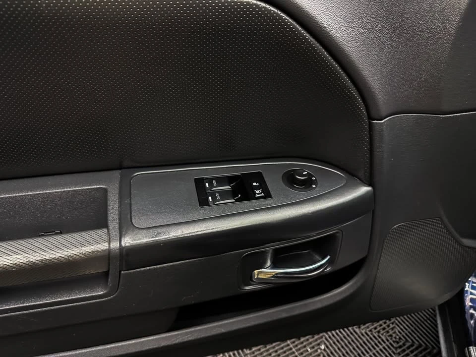 2012 Dodge Challenger 3rd Gen - Image 15 of 20