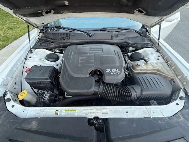 2012 Dodge Challenger 3rd Gen - Image 5 of 7