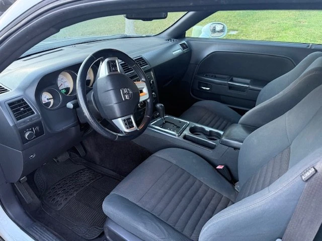 2012 Dodge Challenger 3rd Gen - Image 4 of 7