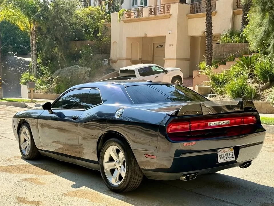 2012 Dodge Challenger 3rd Gen - Image 9 of 14