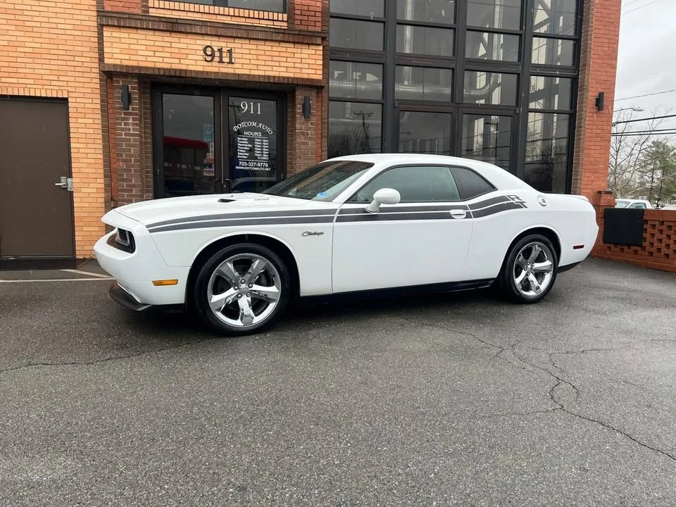 2012 Dodge Challenger 3rd Gen - Image 5 of 20