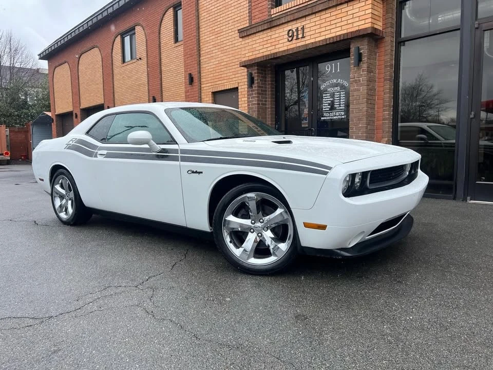 2012 Dodge Challenger 3rd Gen - Image 17 of 20