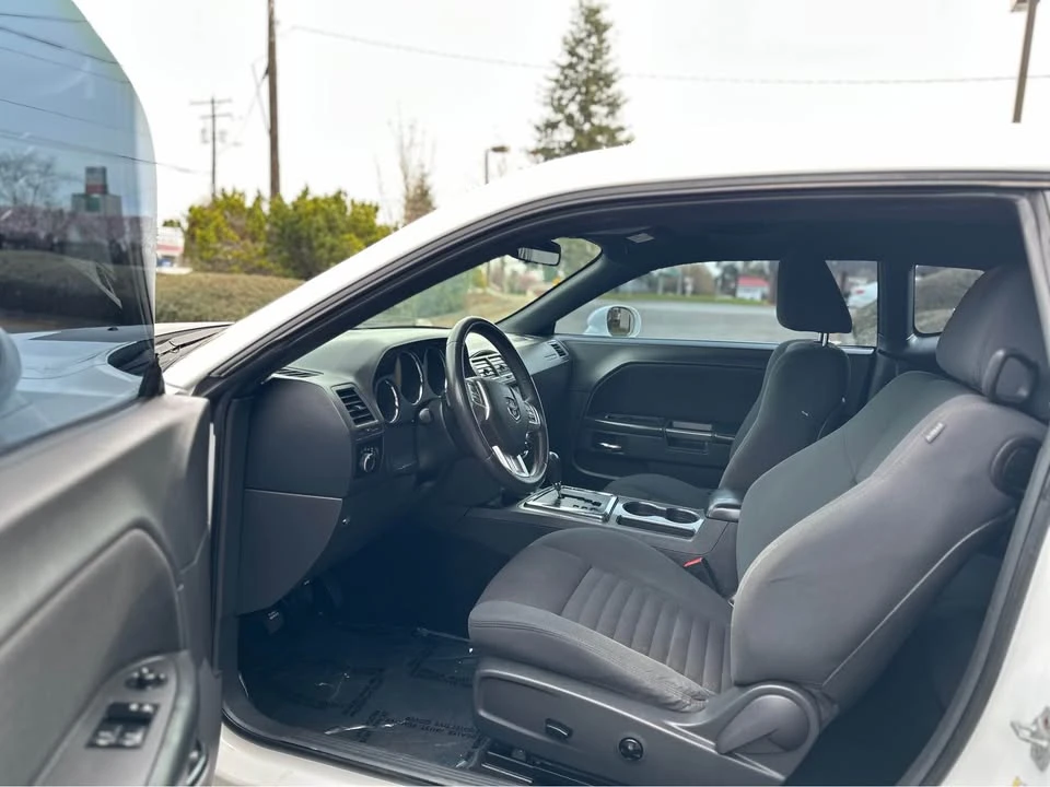 2012 Dodge Challenger 3rd Gen - Image 5 of 12