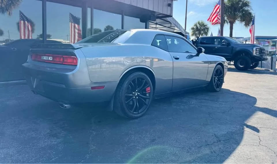 2012 Dodge Challenger 3rd Gen - Image 9 of 17