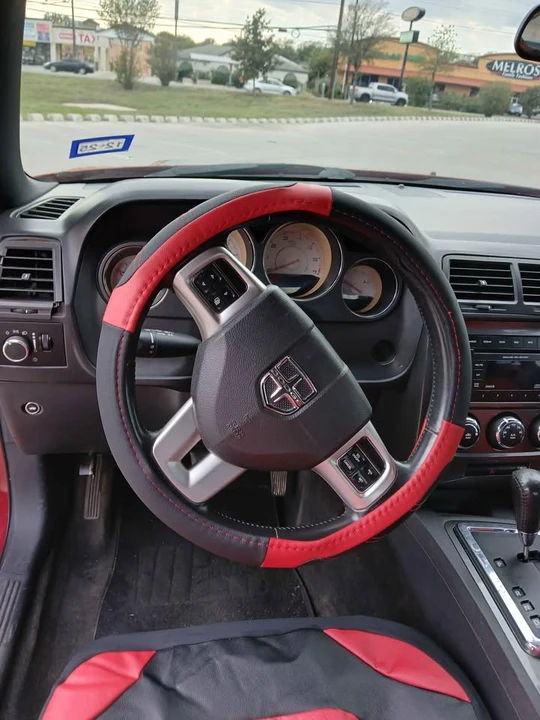 2012 Dodge Challenger 3rd Gen - Image 6 of 10
