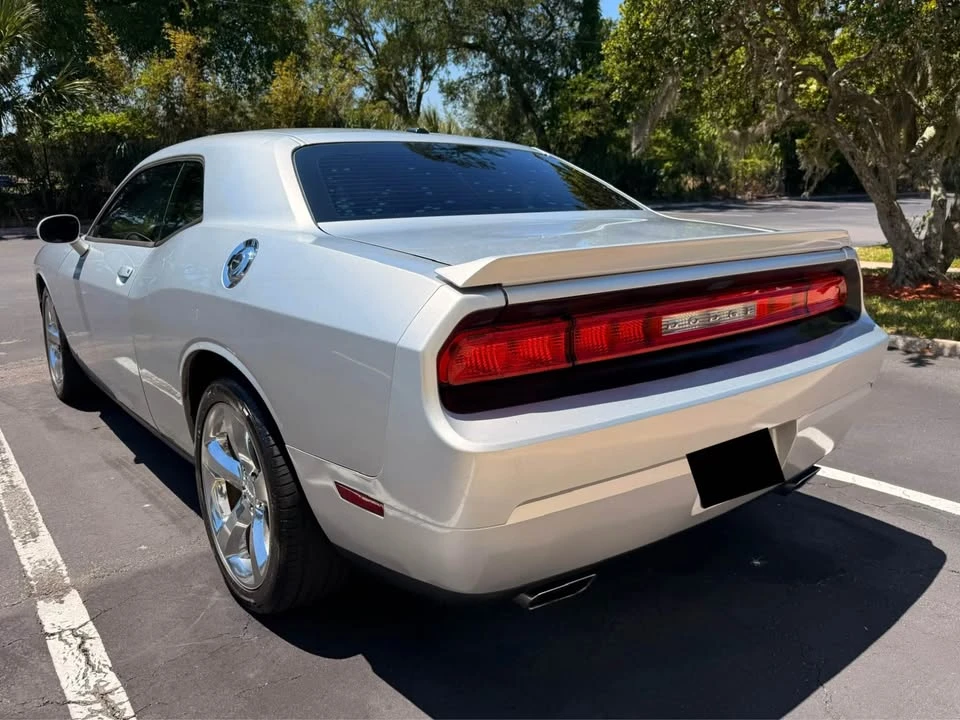 2012 Dodge Challenger 3rd Gen - Image 7 of 20