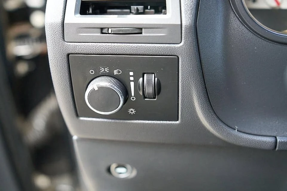 2012 Dodge Challenger 3rd Gen - Image 18 of 20