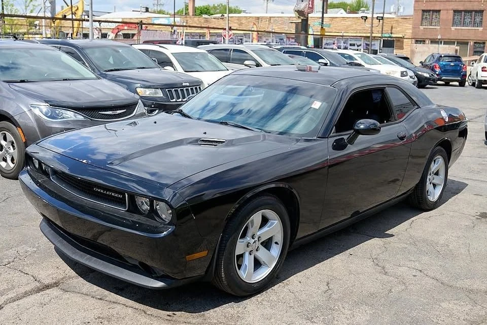 2012 Dodge Challenger 3rd Gen - Image 10 of 20
