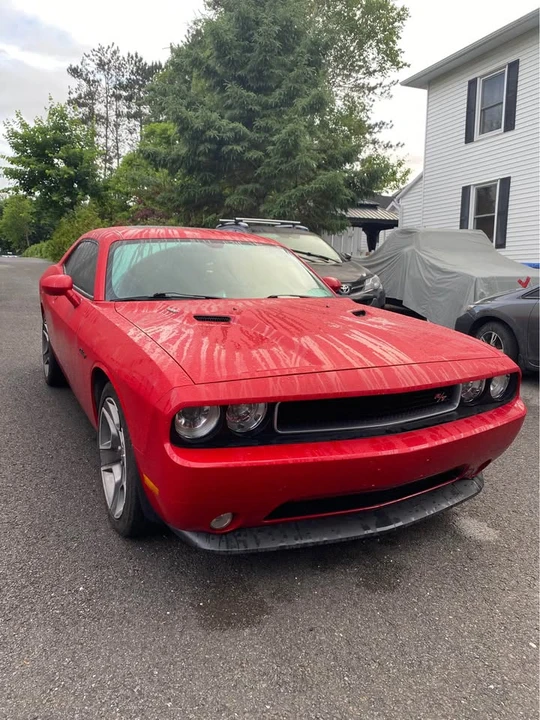 2012 Dodge Challenger 3rd Gen - Image 4 of 10