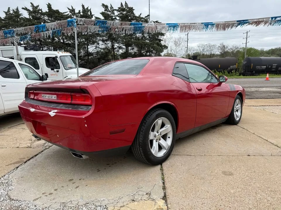 2012 Dodge Challenger 3rd Gen - Image 8 of 15