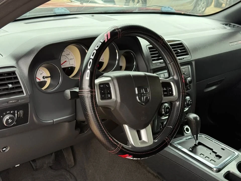 2012 Dodge Challenger 3rd Gen - Image 13 of 15