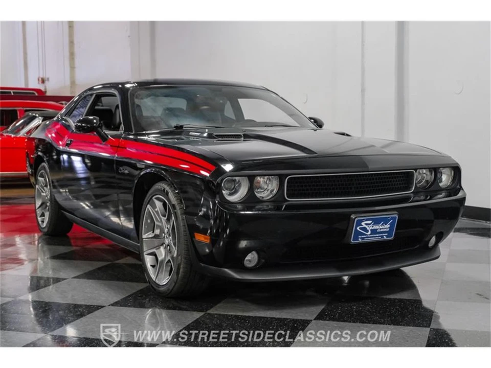2012 Dodge Challenger 3rd Gen - Image 16 of 31