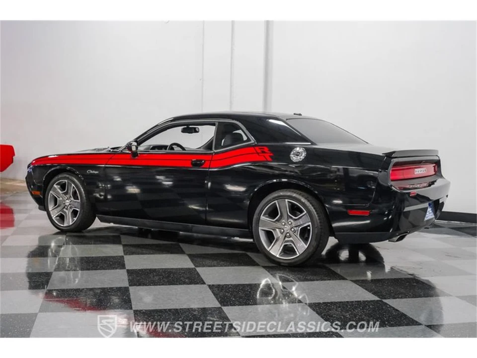 2012 Dodge Challenger 3rd Gen - Image 7 of 31