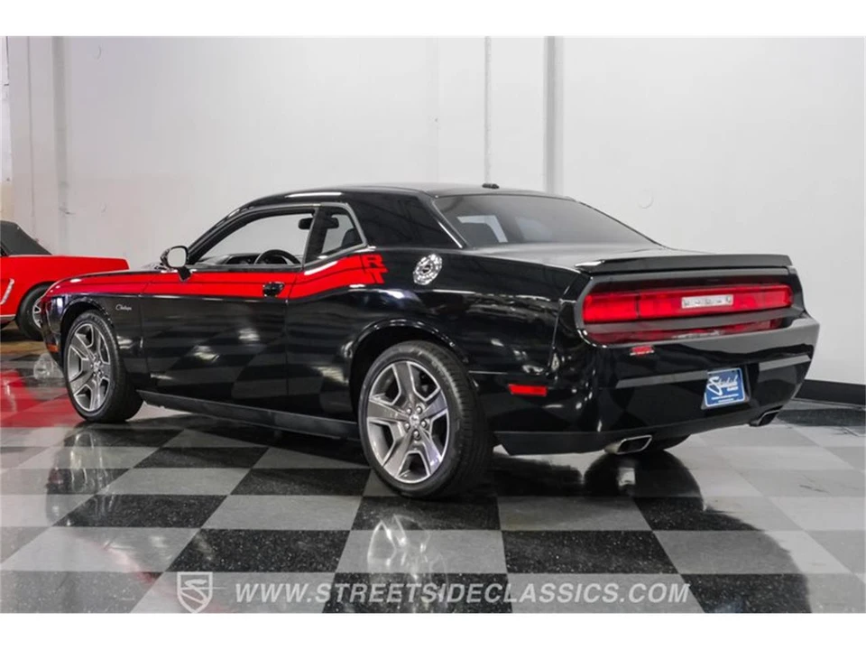 2012 Dodge Challenger 3rd Gen - Image 8 of 31