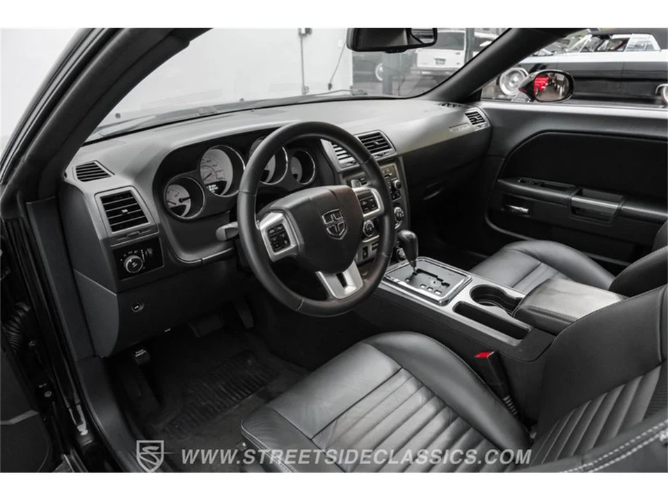 2012 Dodge Challenger 3rd Gen - Image 4 of 31