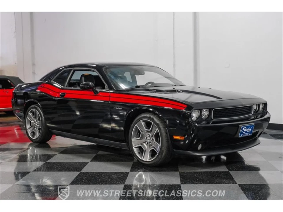 2012 Dodge Challenger 3rd Gen - Image 15 of 31