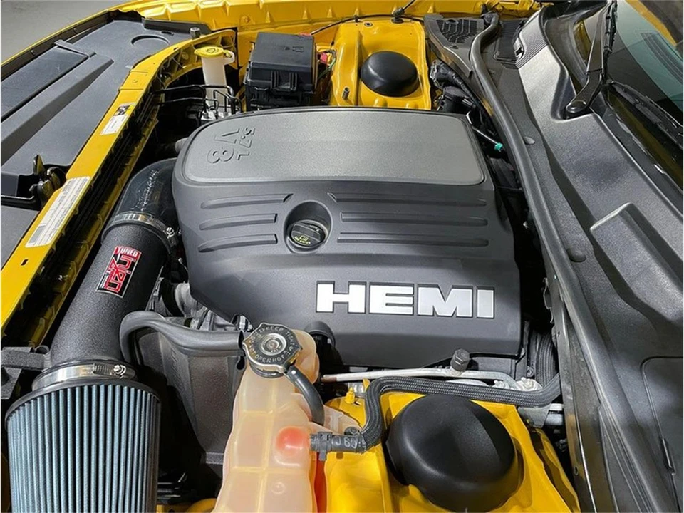 2012 Dodge Challenger 3rd Gen - Image 19 of 31