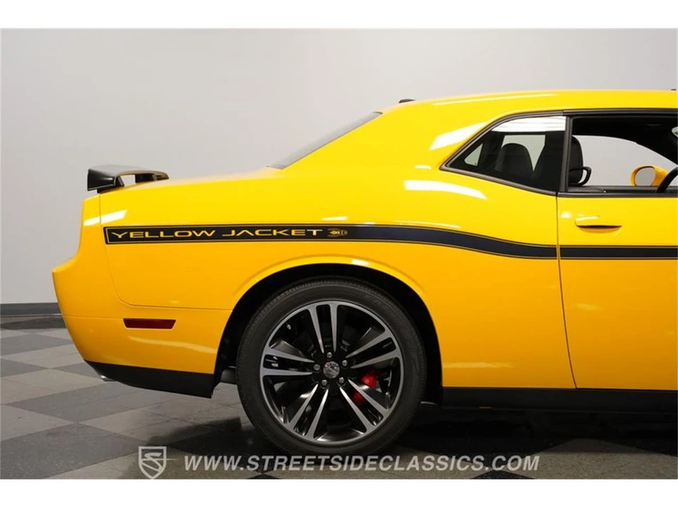 2012 Dodge Challenger 3rd Gen - Image 27 of 31