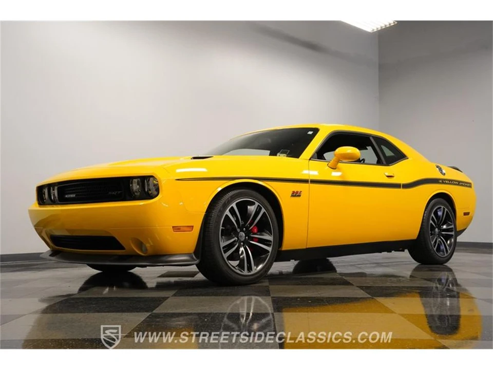 2012 Dodge Challenger 3rd Gen - Image 19 of 31