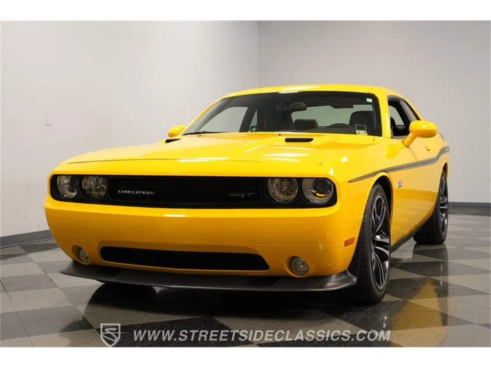 2012 Dodge Challenger 3rd Gen - Image 16 of 31