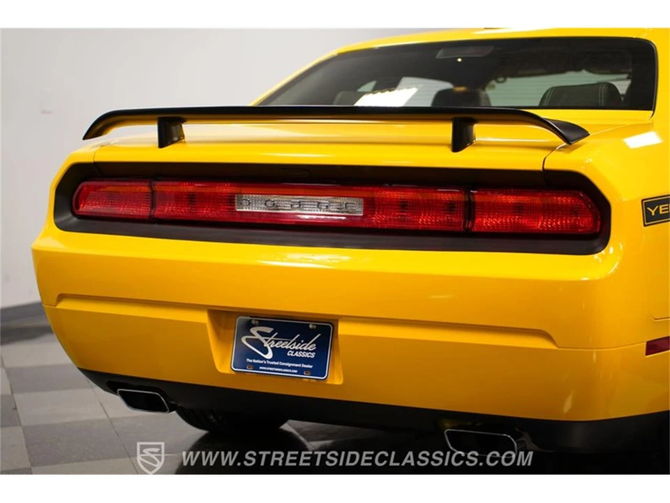 2012 Dodge Challenger 3rd Gen - Image 24 of 31