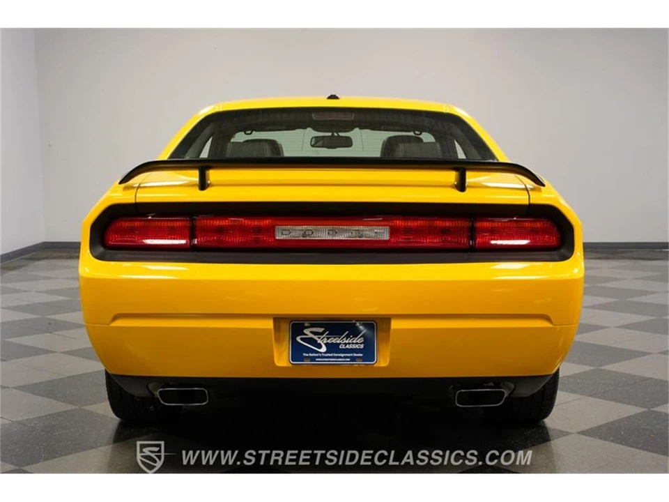 2012 Dodge Challenger 3rd Gen - Image 8 of 31