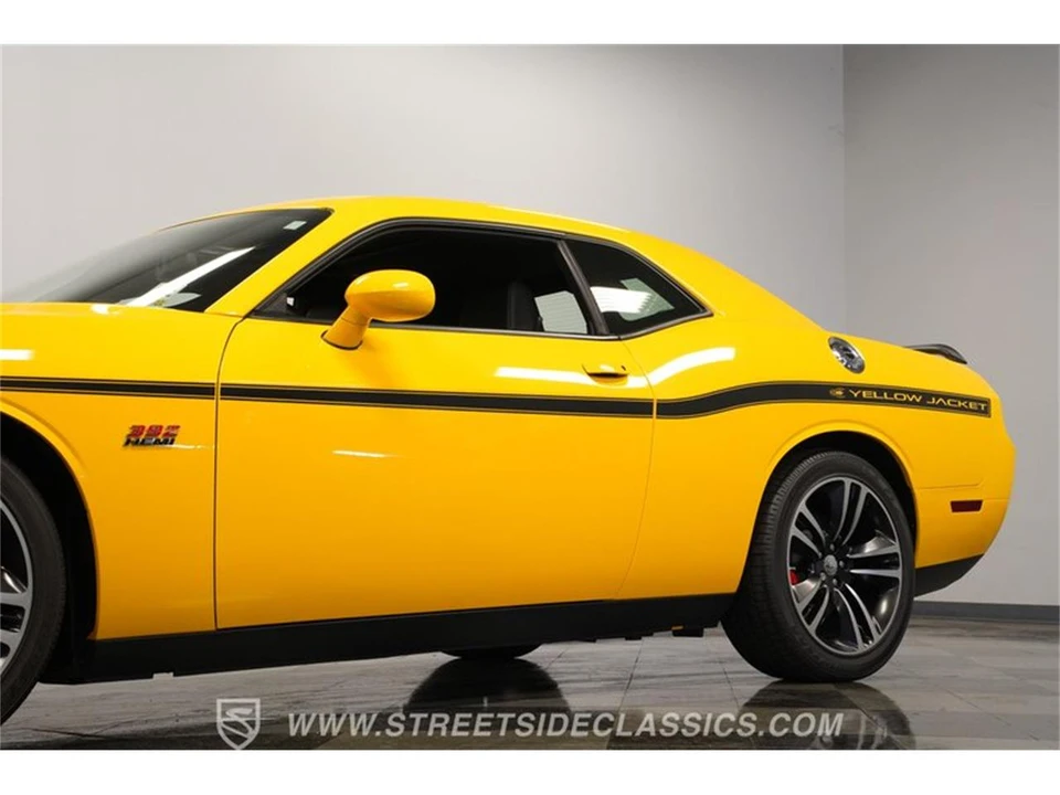 2012 Dodge Challenger 3rd Gen - Image 20 of 31