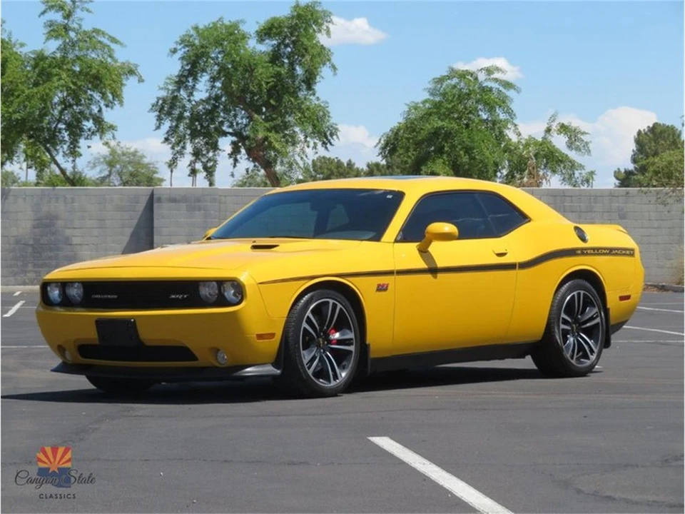 2012 Dodge Challenger 3rd Gen - Image 7 of 31
