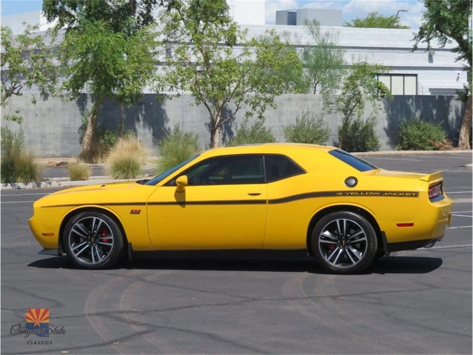 2012 Dodge Challenger 3rd Gen - Image 8 of 31