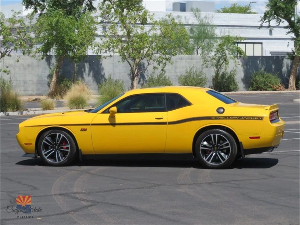 2012 Dodge Challenger 3rd Gen - Image 9 of 31