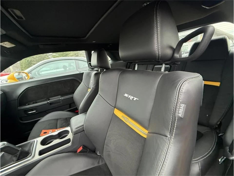 2012 Dodge Challenger 3rd Gen - Image 9 of 28
