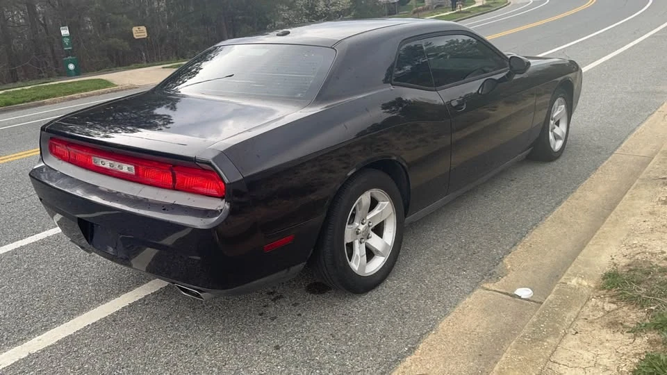 2012 Dodge Challenger 3rd Gen - Image 6 of 12