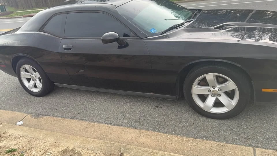 2012 Dodge Challenger 3rd Gen - Image 9 of 12