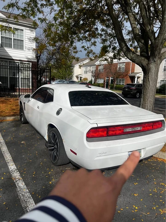 2012 Dodge Challenger 3rd Gen - Image 3 of 8