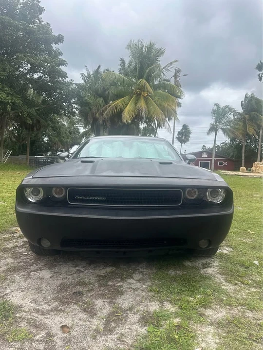 2012 Dodge Challenger 3rd Gen - Image 4 of 8