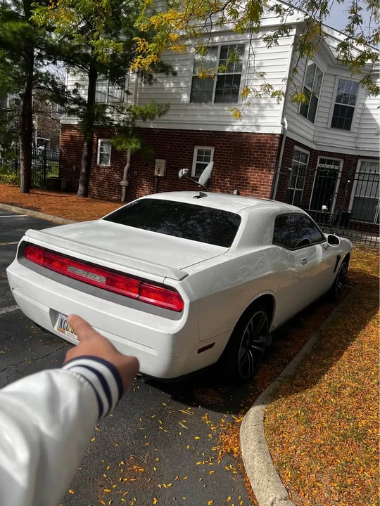 2012 Dodge Challenger 3rd Gen - Image 6 of 8
