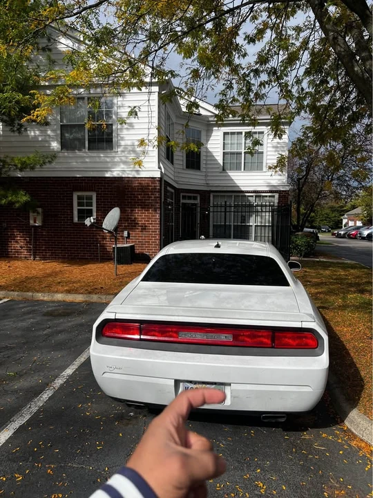 2012 Dodge Challenger 3rd Gen - Image 5 of 8